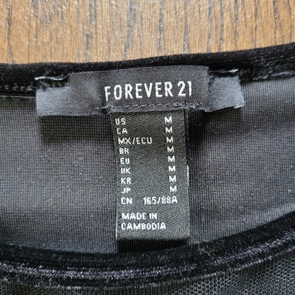 Forever 21 Black Deep V-Neck Velvet Bodycon Dress Size Women's Medium - Picture 10 of 11